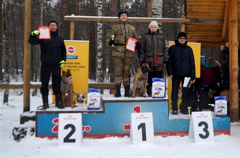 Курсанты Пермского военного института Росгвардии одержали победу на чемпионате России по прикладному многоборью кинологов
