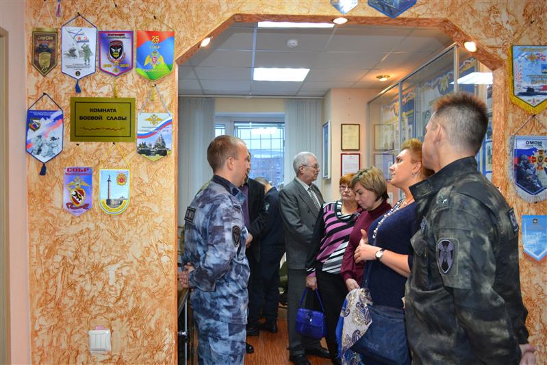 В мурманском ОМОН состоялась встреча с родственниками сотрудников, погибших при исполнении служебного долга
