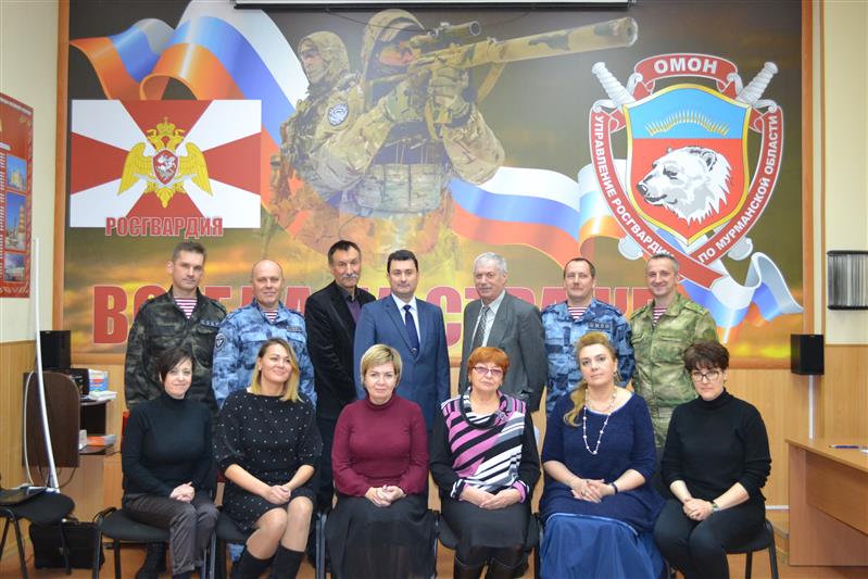 В мурманском ОМОН состоялась встреча с родственниками сотрудников, погибших при исполнении служебного долга