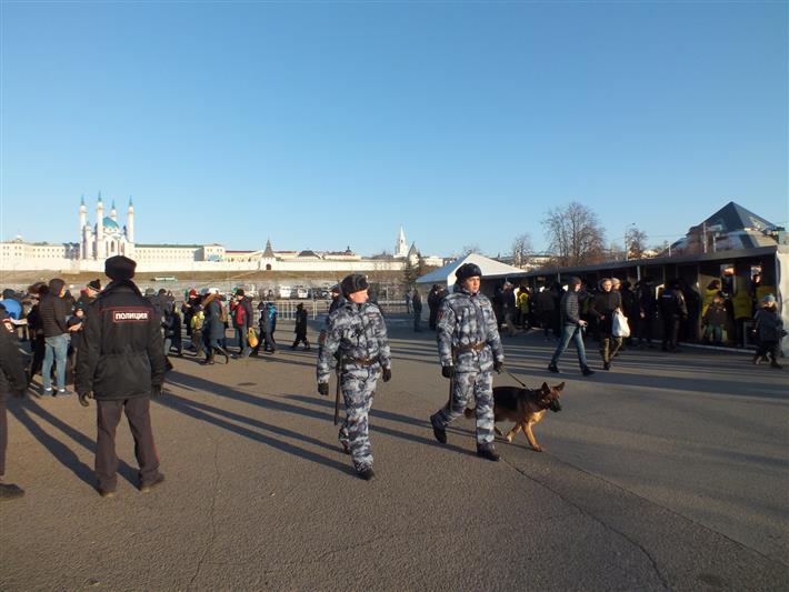 Росгвардия и полиция успешно выполнили задачи по охране общественного порядка на футбольном матче между командами «Рубин» - «Зенит» в Казани