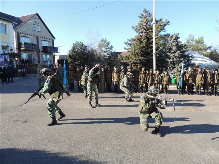 Росгвардия поздравила элистинский юнармейский клуб с годовщиной образования