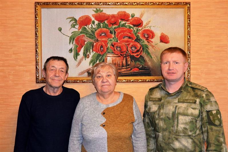 Росгвардейцы Зауралья навестили матерей погибших воинов правопорядка