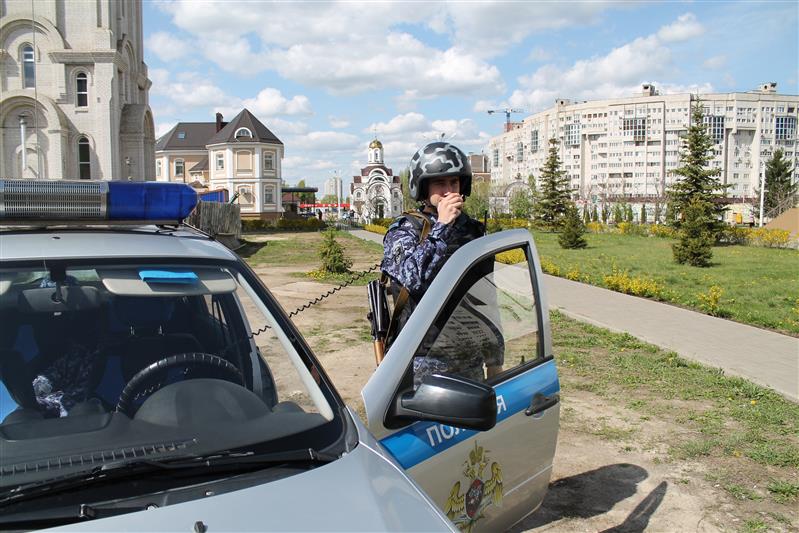 В Воронежской области сотрудники Росгвардии остановили автомобиль, за рулем которого находился мужчина в состоянии алкогольного опьянения  