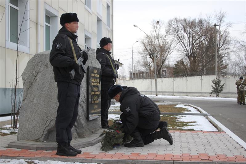 Росгвардейцы Восточного округа почтили память боевых товарищей, погибших при исполнении служебного долга