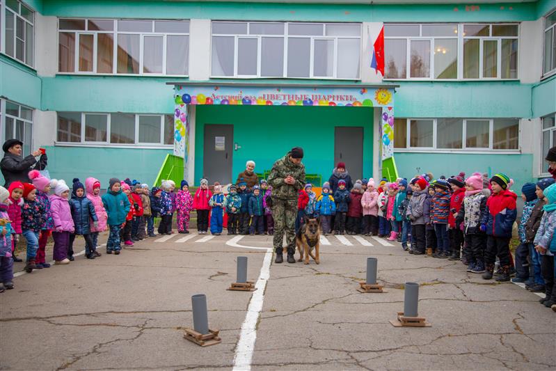 Более ста тульских дошколят побывали на уроке безопасности с Росгвардией