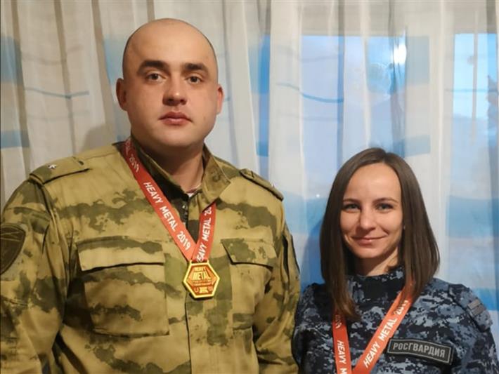 Супруги из Росгвардии завоевали первые места на открытом Чемпионате по силовым видам спорта в Иркутской области