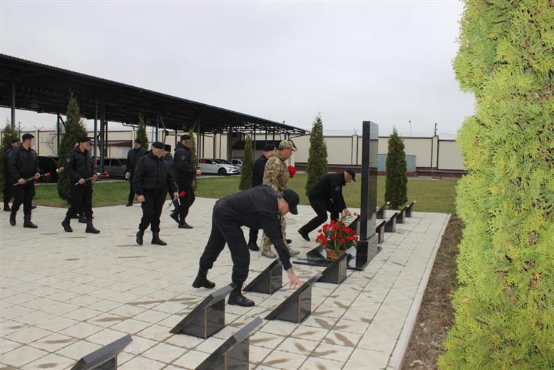 В Кабардино-Балкарии росгвардейцы почтили память погибших товарищей