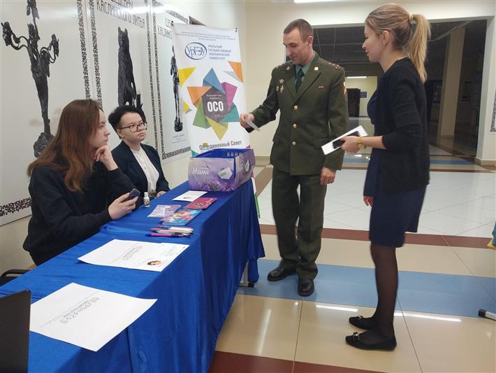 Екатеринбургские росгвардейцы поддержали ежегодную акцию «Письмо маме»