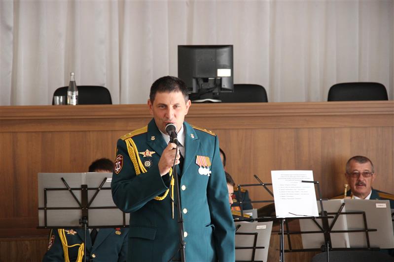 К столетию со дня рождения М.Т. Калашникова росгвардейцы Северной Осетии провели день открытых дверей для школьников 