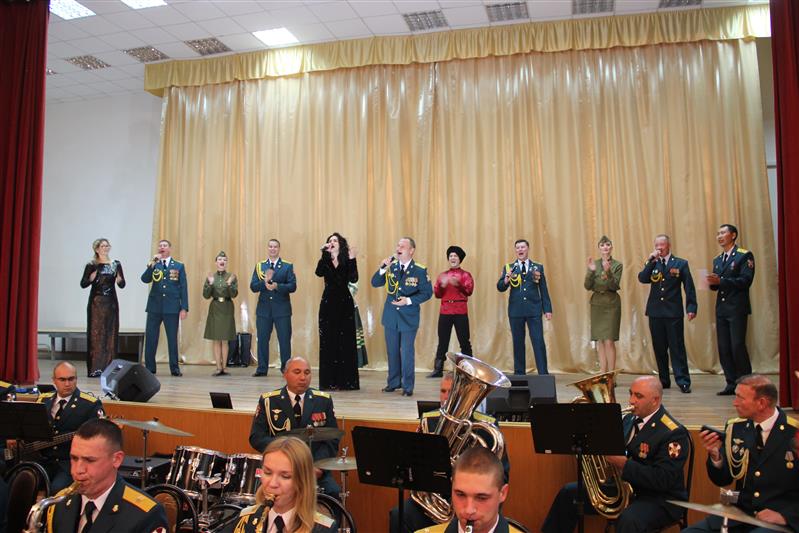 В Чечне проходит гастрольный тур ансамбля песни и пляски Северо-Кавказского округа Росгвардии