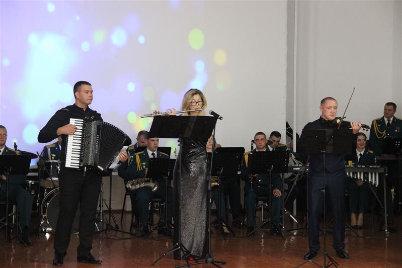 В Чечне проходит гастрольный тур ансамбля песни и пляски Северо-Кавказского округа Росгвардии