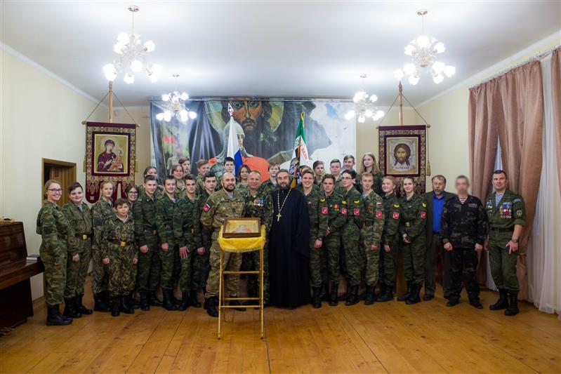 Подшефный Росгвардии новгородский военно-патриотический клуб пополнился 16-ю новыми воспитанниками