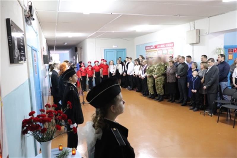 В Северодвинске открыли мемориальную доску погибшему военнослужащему войск правопорядка