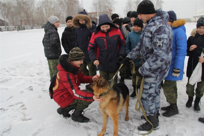 Тюменские кадеты почтили память павших омоновцев