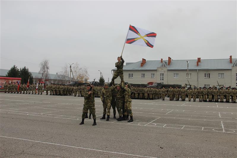 В грозненском соединении Росгвардии состоялись торжественные мероприятия, посвященные Дню ракетных войск и артиллерии