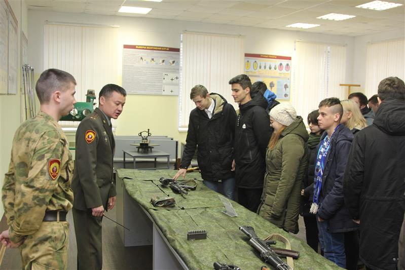 В Санкт-Петербургском военном институте Росгвардии проведены мероприятия Всероссийского дня призывника