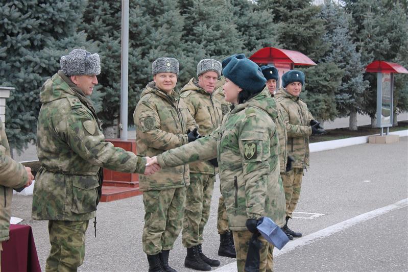 В грозненском соединении Росгвардии состоялись торжественные мероприятия, посвященные Дню ракетных войск и артиллерии