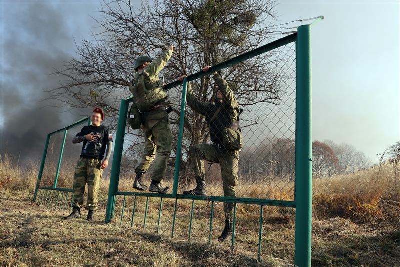 В Южном округе тридцать росгвардейцев завоевали право ношения крапового берета (видео)