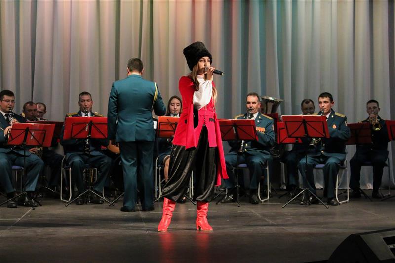 Концерт ансамбля песни и пляски и оркестра штаба Северо-Кавказского округа Росгвардии состоялся в Ставрополе