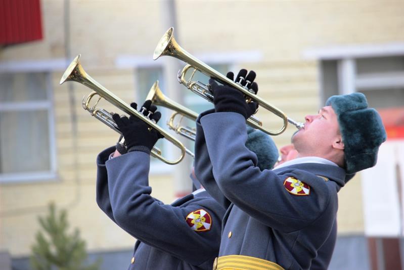 Военнослужащие Росгвардии провели военно-патриотическое мероприятие для детей-сирот из Екатеринбурга