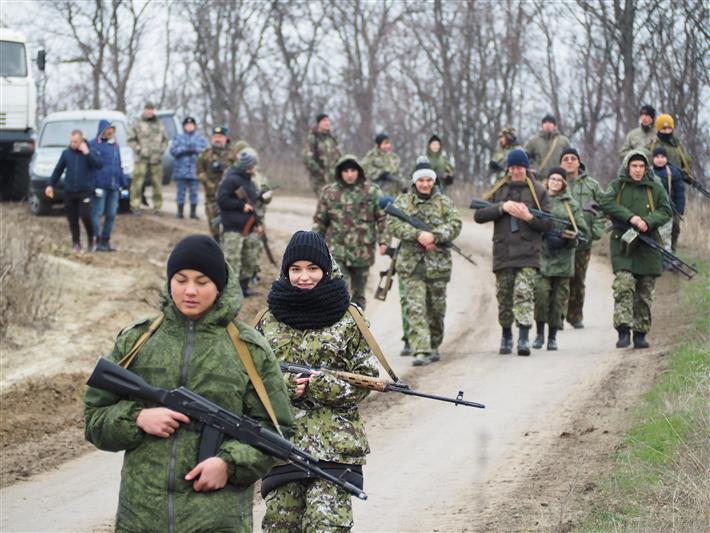 К 250-летию со дня рождения Е.Ф. Комаровского сотрудники белгородского ОМОН организовали марш-бросок для младших товарищей (фото, видео) 