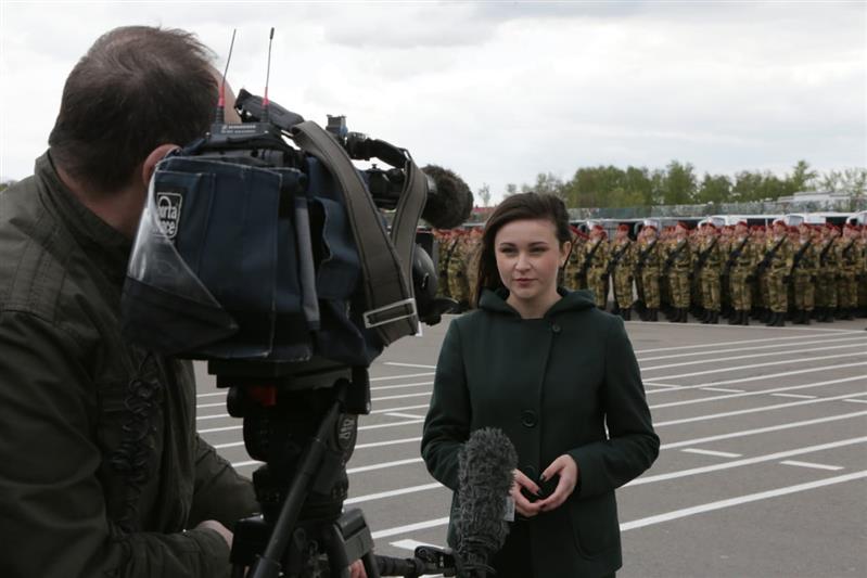 Департамент по взаимодействию со СМИ, пресс-службы округов и территориальных органов Росгвардии поздравляют коллег-телевизионщиков с профессиональным праздником
