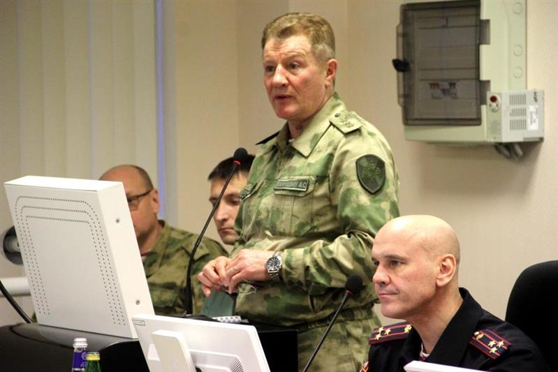 Командующий Приволжским округом Росгвардии провёл занятие в ведомственном военном институте в Перми