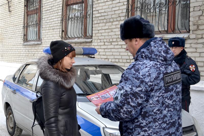 На Урале продолжается всероссийская ведомственная акция Росгвардии «Безопасный Новый год»