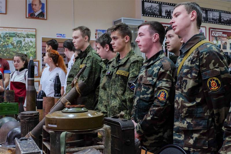 Росгвардейцы приняли участие в проведении масштабного военно-патриотического мероприятия в Томском кадетском корпусе