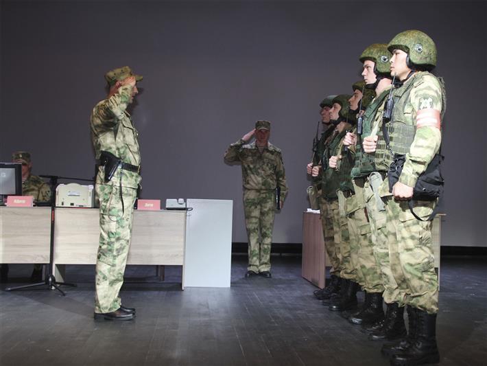 Участники оперативного сбора руководящего состава Сибирского округа Росгвардии приступили к занятиям по направлениям деятельности