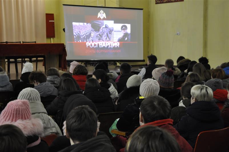 Более 200 старшеклассников посетили Управление Росгвардии по Удмуртской Республике 