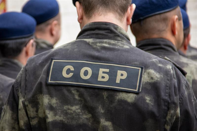При участии краснодарского СОБР задержаны предполагаемые мошенники в сфере автострахования 
