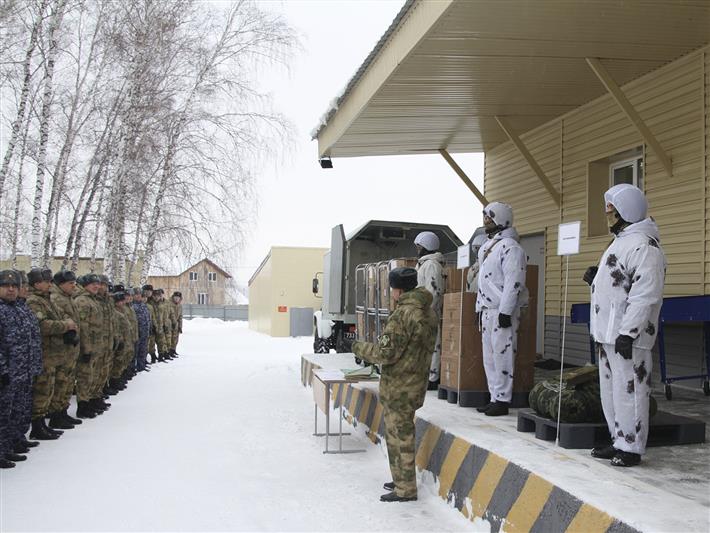 Участники оперативного сбора руководящего состава Сибирского округа Росгвардии приступили к занятиям по направлениям деятельности