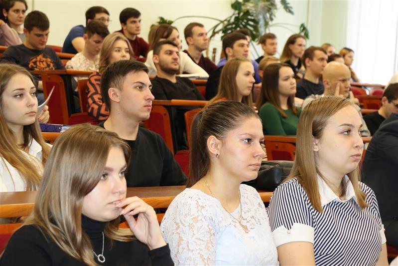 Ставропольские росгвардейцы встретились со студентами аграрного университета