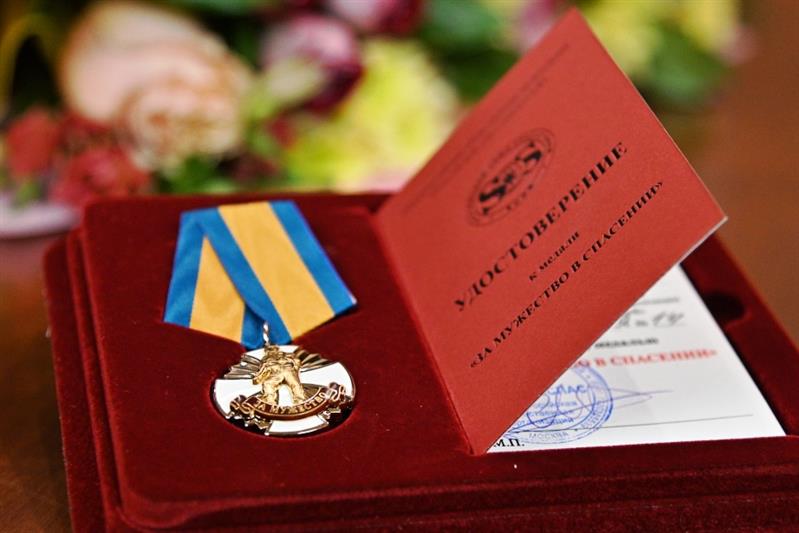 В Хабаровске наградили юных героев – участников проекта Совфеда и Росгвардии