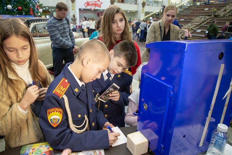 РОСГВАРДИЯ ПРИНЯЛА УЧАСТИЕ В ПРЕДНОВОГОДНЕМ ФЛЕШМОБЕ
