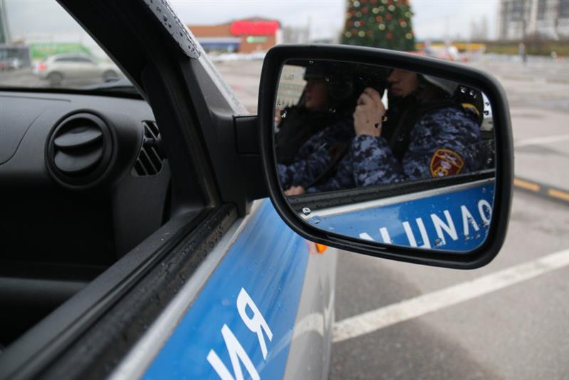 Мужчина, который  в ходе драки открыл стрельбу из травматического пистолета, задержан сотрудниками Росгвардии в Санкт-Петербурге  