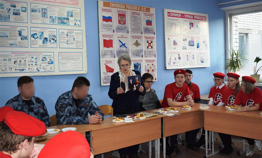 Отряду юнармейцев нижегородской школы присвоено имя сотрудника ОМОН, кавалера ордена Мужества Александра Вовк  