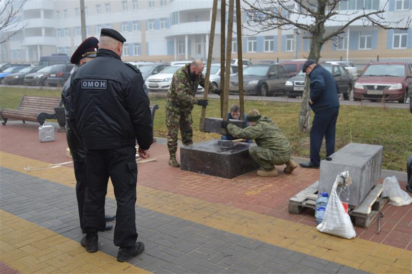 Закладной камень на месте будущего памятника герою-омоновцу появился в Орле 