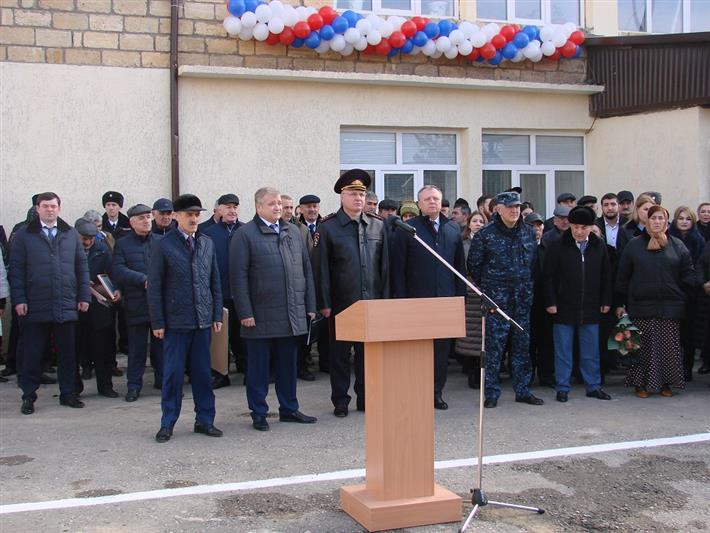 В Дагестане открыли памятник Герою России Магомеду Нурбагандову