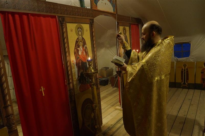 В Объединенной группировке войск (сил) на Северном Кавказе прошли мероприятия, посвященные Дню неизвестного солдата