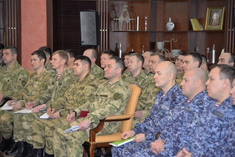 В ХМАО - Югре командующий Уральским округом Росгвардии подвел итоги служебно-боевой деятельности территориального управления за 2019 год и поставил задачи на 2020 год