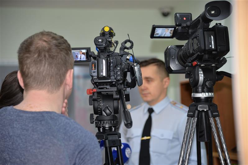 Ямальские журналисты понаблюдали за ходом профилактического мероприятия «Оружие»