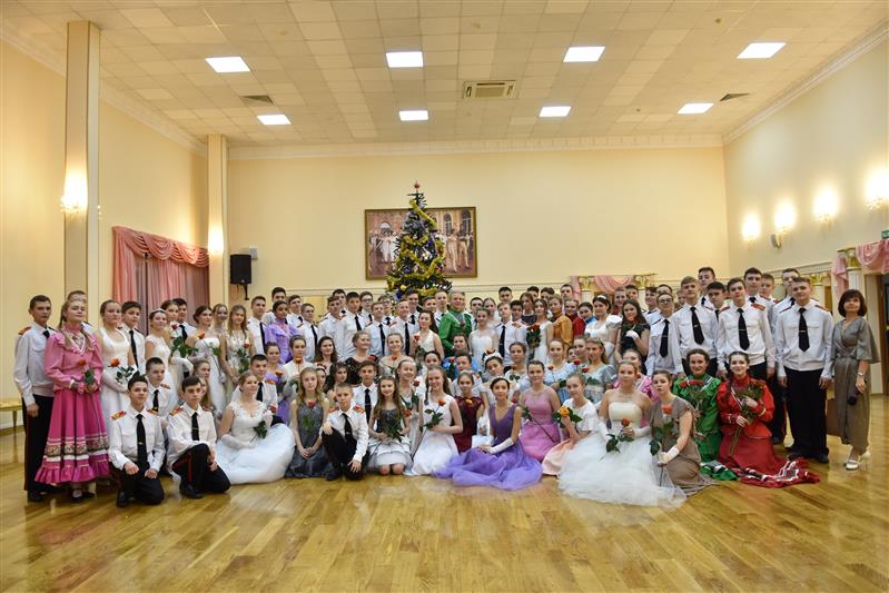 Эстафету новогодних балов в МПКУ им. М.А. Шолохова приняли кадеты-восьмиклассники