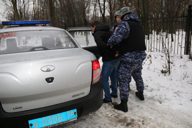 Петербургские росгвардейцы задержали мужчину, напавшего на пенсионерку