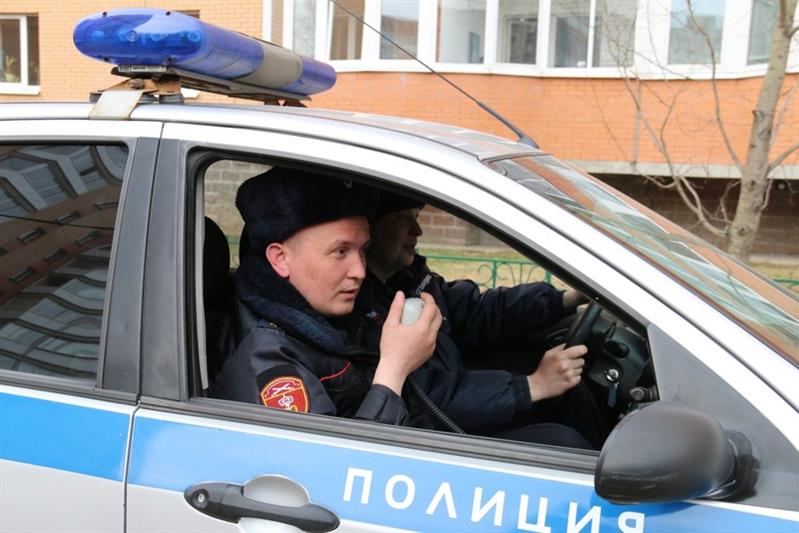В Петербурге сотрудниками вневедомственной охраны задержан злоумышленник, напавший с ножом на женщину