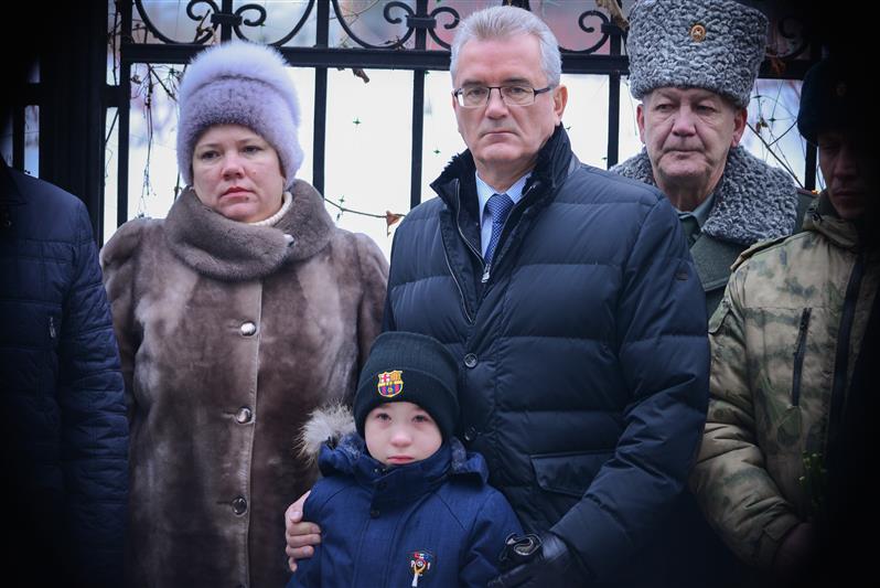 В Пензе открыли мемориальную доску героически погибшему воину правопорядка Павлу Петрачкову (видео)