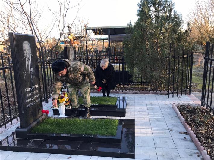 В Кизляре военнослужащие Росгвардии провели тематические мероприятия ко Дню Героев Отечества