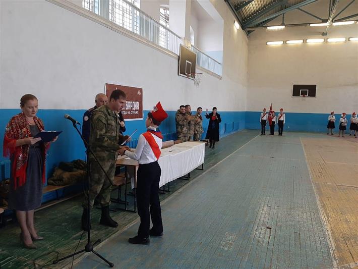 Военнослужащие Росгвардии стали почетными гостями на конкурсе «Зачёт знамённых групп» в Кизляре