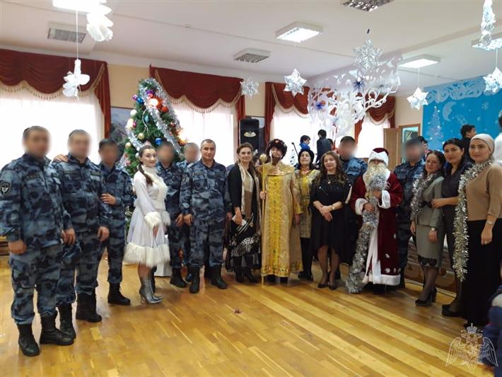 В Северо-Кавказском округе Росгвардии состоялись праздничные мероприятия для детей, приуроченные к Новому году